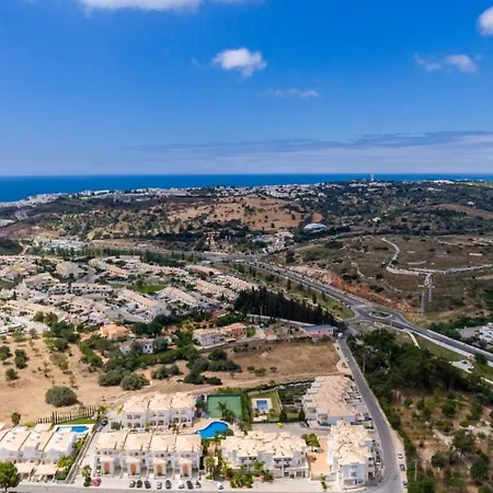 By Atlantic Places 阿尔布费拉