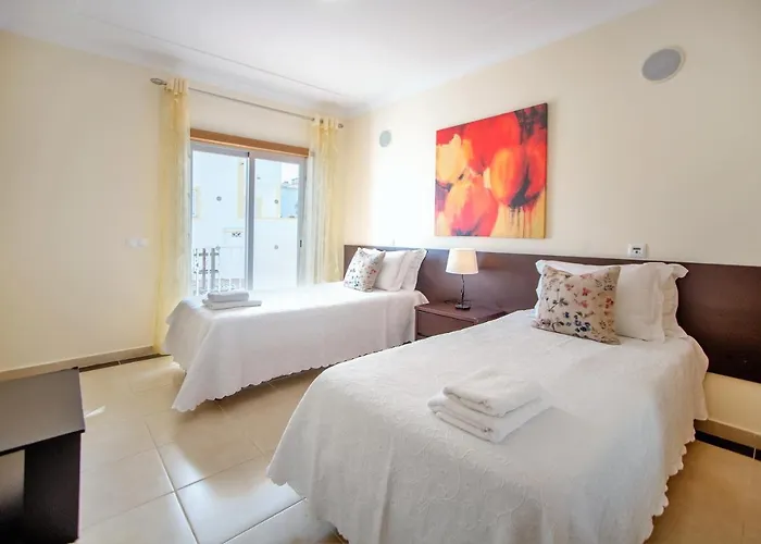 فيلة By Atlantic Places